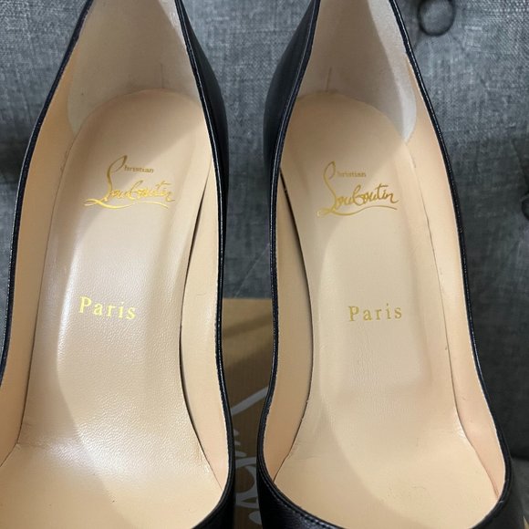 Christian Louboutin "Apostrophy" black leather heels - Picture 6 of 14